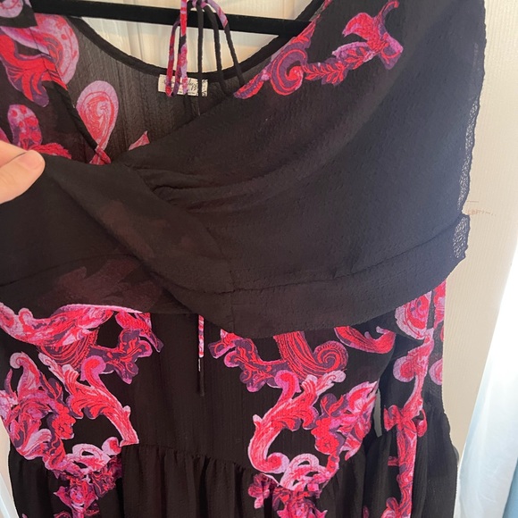 Free People Dress or Tunic Floral Pink Black Long Sleeves Size Large Open Back - Picture 6 of 6